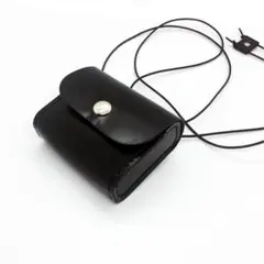 美品】Curensologyレザーポッズケース - メルカリ