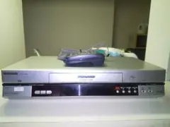 Item thumbnail for item 4c6f901e-067c-4609-812f-207cd754d47b