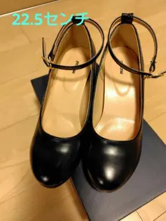 ブラックハイヒール アンクルストラップ付き
