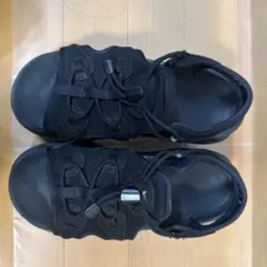 NIKE エアマックス ココ サンダル ブラックのサムネイル