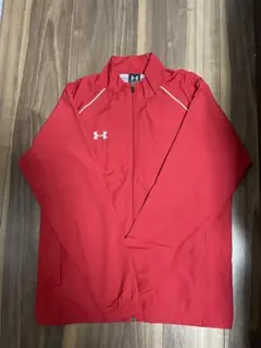 UNDER ARMOUR 赤 ナイロンジャケット MD