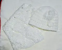 ニット帽とスヌードセット