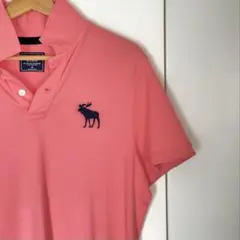 未使用級Abercrombie&Fitchアバクロ ピンク 鹿刺繍 ポロシャツ