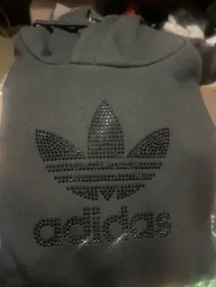 adidas ブラック パーカー Sサイズ