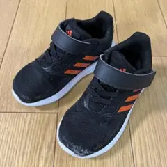 スニーカー