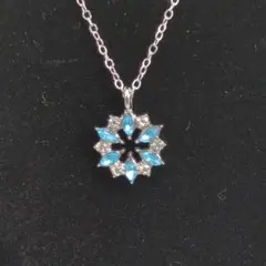 新品未使用 雪の結晶 CZネックレス ブルー 花柄 フラワー 涼しげ