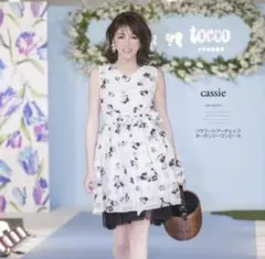 トッコクローゼット　tocco closet ワンピース　M ホワイト　花柄