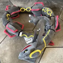 めちゃもふぐっとぬいぐるみ　黒いレックウザ