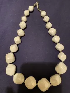 Item thumbnail for item 6c8083a2-7887-42f8-ba2c-7dd311ec77b0