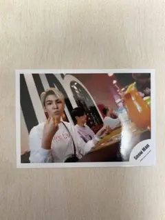 Item thumbnail for item 9f218060-4abf-48a7-b931-fb27b7346de4