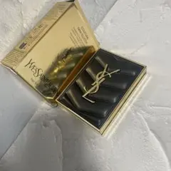 イヴ・サンローラン　クチュールミニクラッチ　100 ストラドールズ