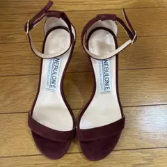 NEBULONI E. スエード アンクルストラップ サンダルのサムネイル