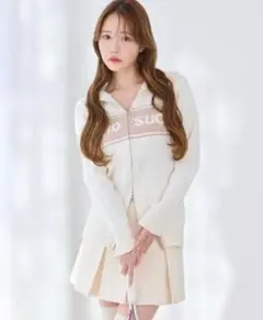 NICE CLAUP　ジップロゴジャガードニット