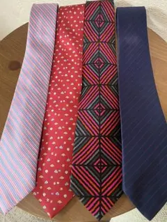ネクタイ　Paul Smith、フェラガモ含む　4本