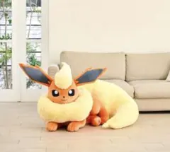 ポケモンセンター ふわふわ抱きぬいぐるみ / ブースター【約42cm