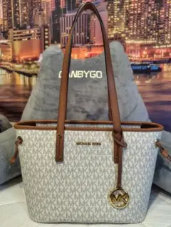 MICHAEL KORSマイケルコースモノグラムトートバッグ/ベージュ系