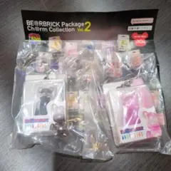 ベアブリック パッケージチャームコレクション vol.2 ガチャ ブラックピンク