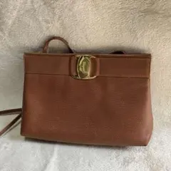 フェラガモ　クロコ型押し ショルダーバッグ