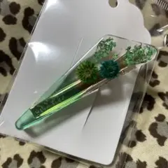 レジンヘアクリップ