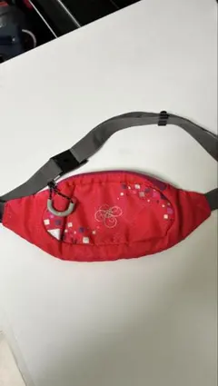 asics 幾何学模様 レッド ウエストポーチ