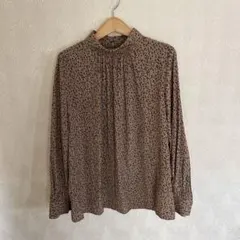アルファキュービック　トップス　シャツ　ブラウス　総柄　長袖　ブラウンのサムネイル