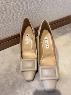 DIANA シンプルパンプス