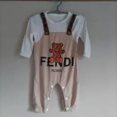 日本にない　60cm 1回使いお得 クマプリントロンパース ベージュ　ベービー服