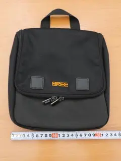 Item thumbnail for item e25fd63c-f45b-4acd-83d6-9b8479f139b6