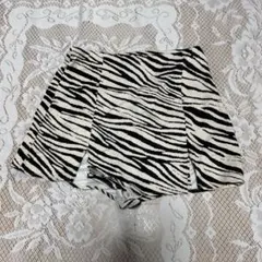 ZARA ゼブラ柄 ミニ丈 レディース スカパン ズボン　ショーパン M