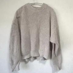 クルーネックニット