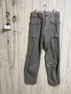 ALPHAINDUSTRIES アルファインダストリートカーキのカーゴパンツのサムネイル