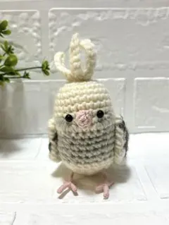 オカメインコ　あみぐるみ　ハンドメイド　ホワイトフェイス　鳥　インコのサムネイル