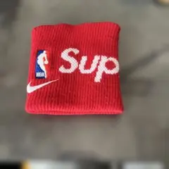 supreme×NIKE リストバンド レッド 2個セット - メルカリ