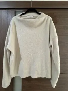 ハナエモリアルマアンローズ ALMA en ROSE ニット　ベージュ　38