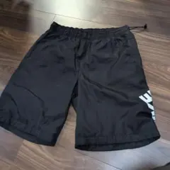 NIKE ブラック ショートパンツ