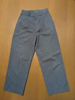ユニクロ　タックワイドパンツ　グレー　M