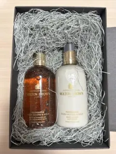 デリシャス ルバーブ＆ローズ ボディケア ギフトセット 300ml×2 - メルカリ