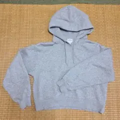 GU グレー パーカー Sサイズ