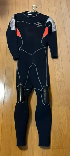 BILLABONG MLサイズ フルスーツ値下げ中