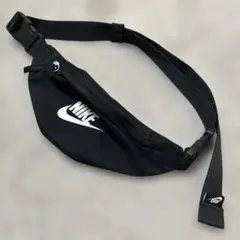 NIKE ナイキ ウエストバッグ 黒 ブラック