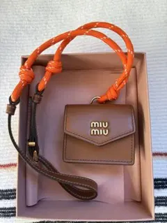 2026年最新】miumiu バッグチャームの人気アイテム - メルカリ