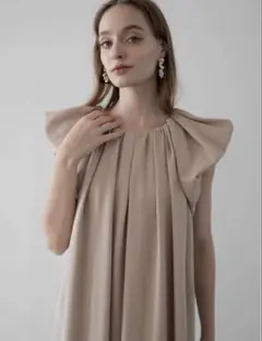 drape volume tops Acka. - メルカリ