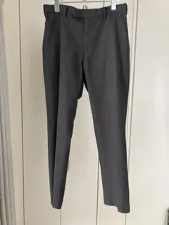 ユニクロ　感動パンツ　ダークグレー ウエスト79 レングス73