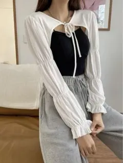 SHEIN DAZY 前結びスリーブクロップトップ