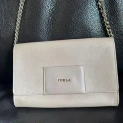 FURLA ショルダーバッグ ベージュ チェーンのサムネイル