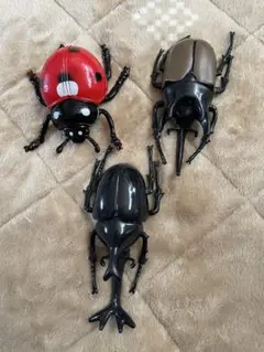 カブトムシ テントウムシ フィギュアセット