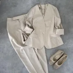 ✴︎美品✴︎ユニバーサルランゲージ　パンツスーツ セットアップ　ウォッシャブル