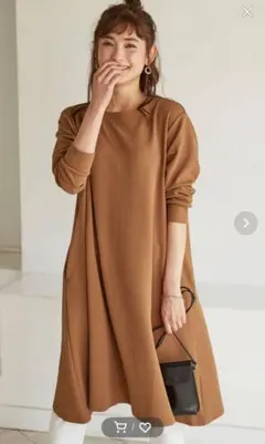 ジャカード素材フレアーワンピース　M ベルーナプラス