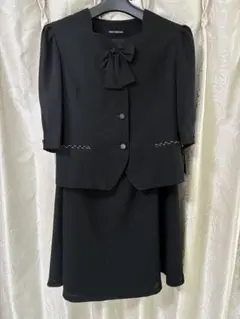 13号　礼服　リボン付き黒ジャケットとスカートセット