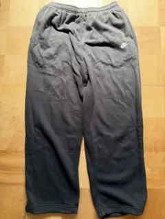 Nike スウェットパンツ　裏起毛あり